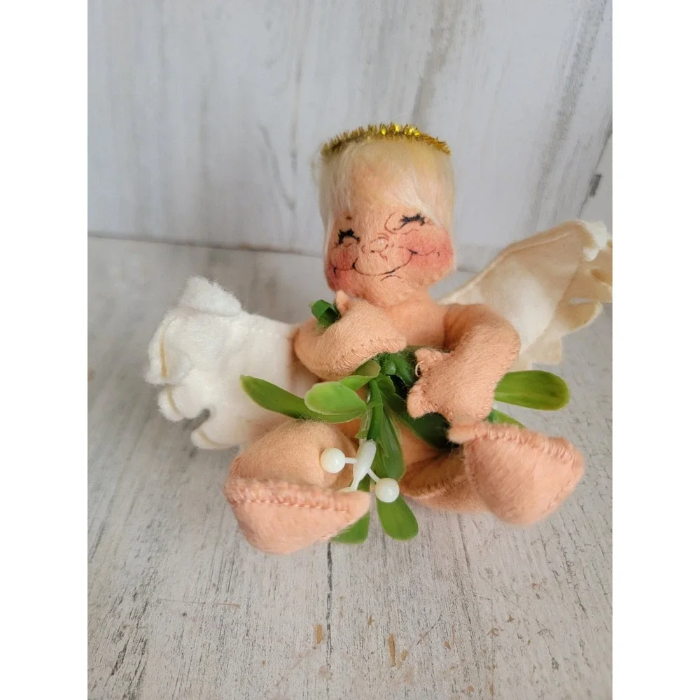 Annalee baby angel halo Mistletoe vintage Xmas mobility doll home decor